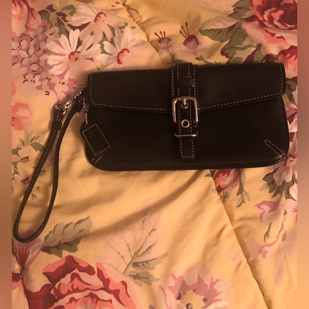 NWOT Coach Leather Wristlet